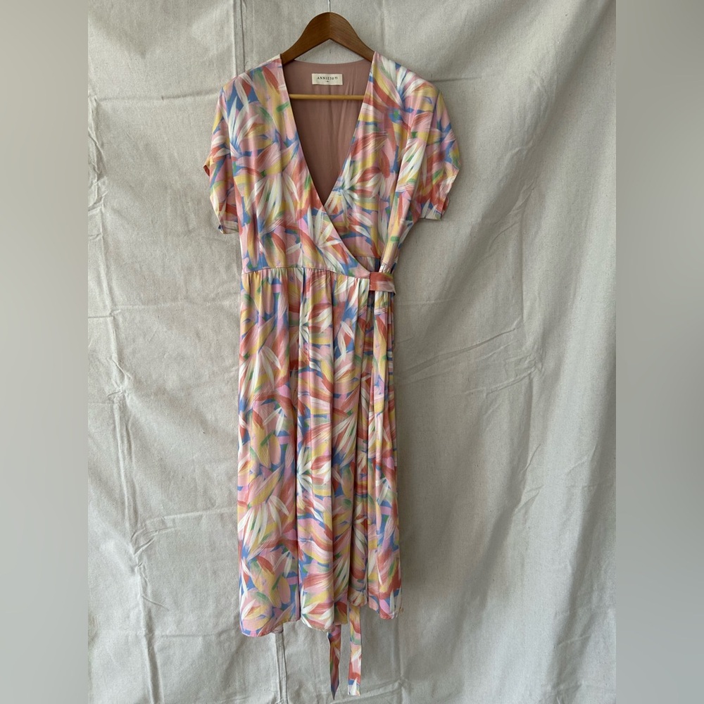 Annie50  Abstract print wrap dress